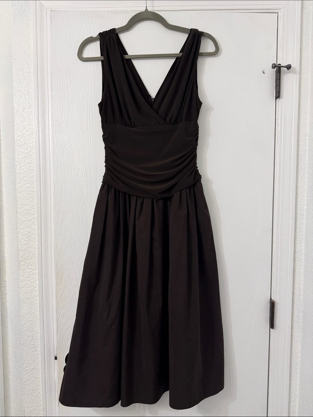 Eliza J Classic Espresso Brown Chocolate V-Neck Sleeveless Dress Vintage Vibes